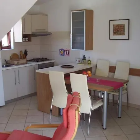 Apartment Vanja *** דירה *